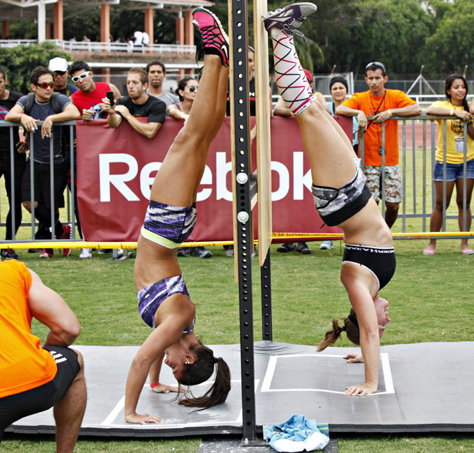 CrossFit Reintroduces Standard for Handstand Push-ups for AGOQ - Morning  Chalk Up