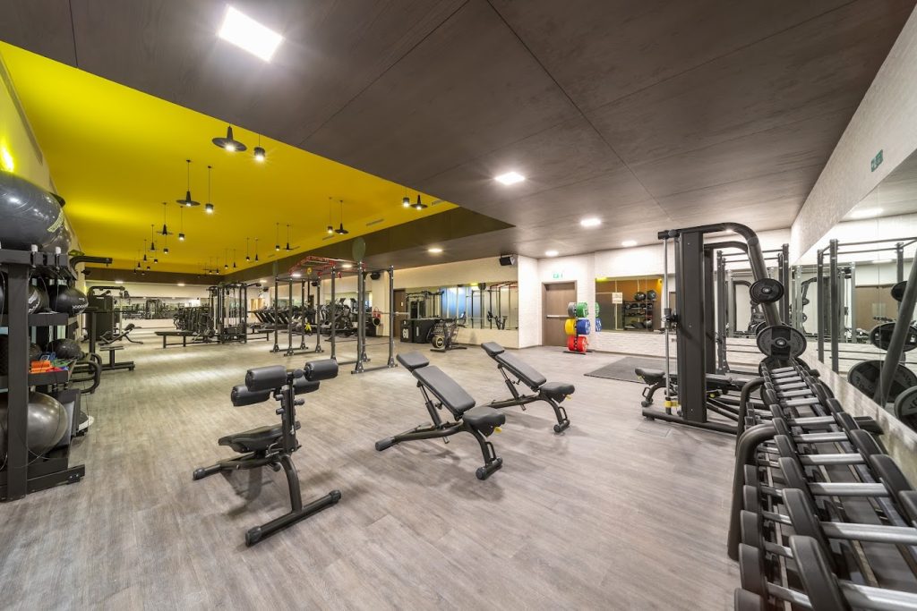 gym five jumeirah village